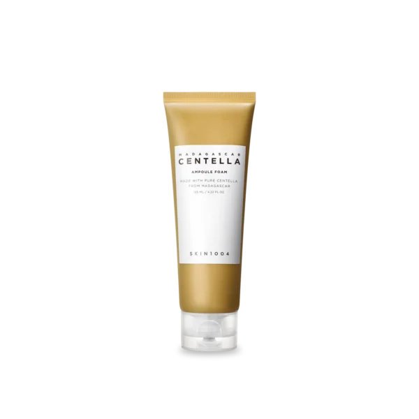 Jabón limpiador facial en espuma Madagascar Centella Ampoule Foam de Skin1004, en su tubo original de 125 ml.